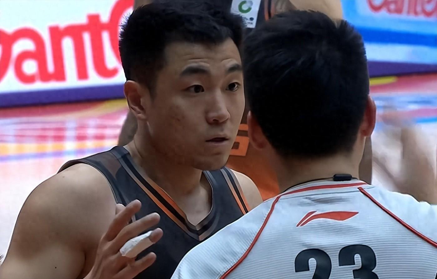 熊猫tv官网-大冷门!卫冕冠军无缘8连胜,山东男篮12战11胜,邱彪有能