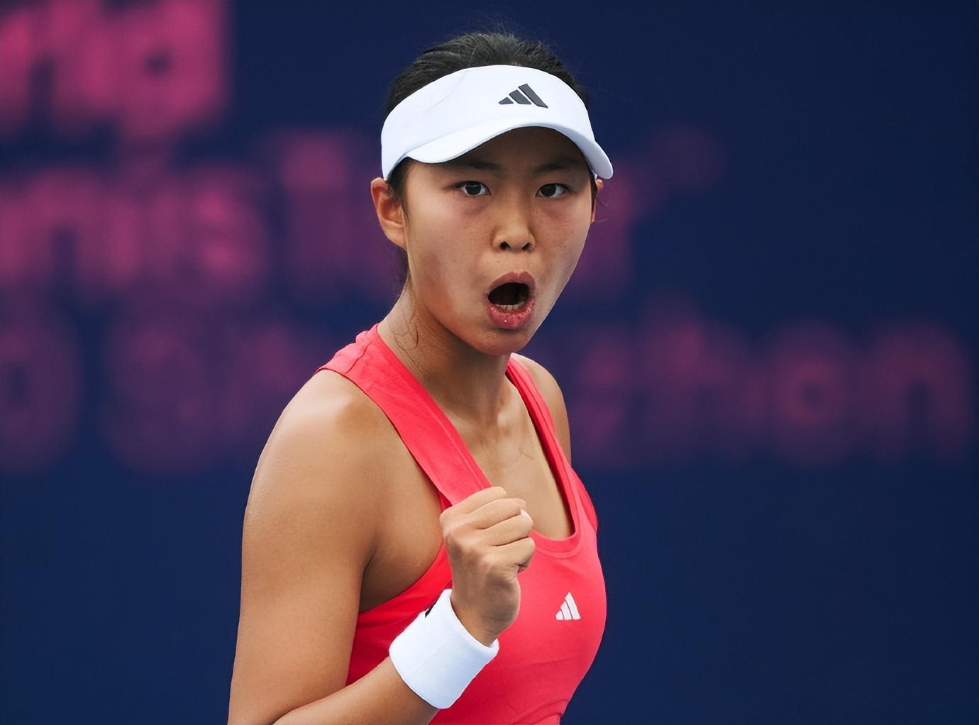 熊猫tv-恭喜!中国女网17岁1米81新星崛起:成人赛连胜看齐郑钦文王欣瑜